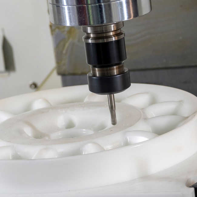 cnc milling nylon workpiece operation