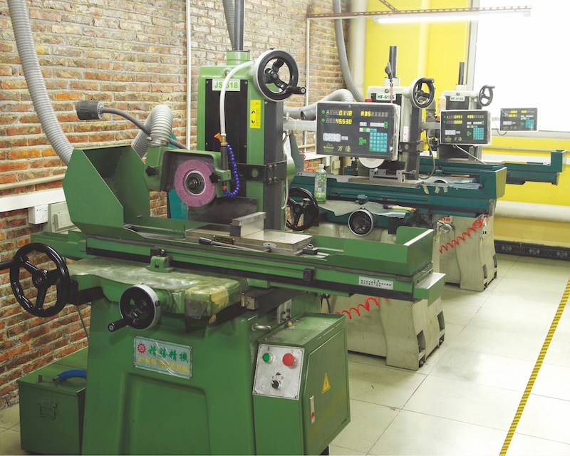 Precision Surface Grinding Machines