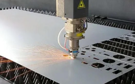 Laser Cutting Technology in Sheet Metal Processing 2026 Guide for OEM Buyers.jpg